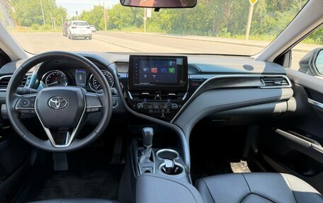 Toyota Camry, 2023 год, 3 250 000 рублей, 10 фотография