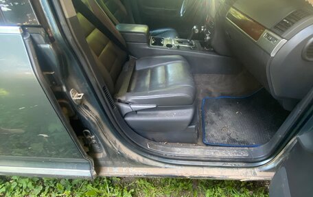 Volkswagen Touareg III, 2003 год, 500 000 рублей, 7 фотография