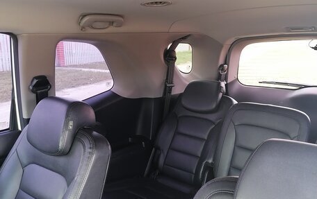 SsangYong Korando Turismo, 2018 год, 2 200 000 рублей, 9 фотография