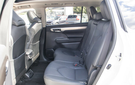 Toyota Highlander, 2025 год, 4 678 000 рублей, 9 фотография