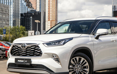Toyota Highlander, 2025 год, 4 678 000 рублей, 20 фотография