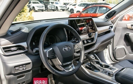 Toyota Highlander, 2025 год, 4 678 000 рублей, 19 фотография