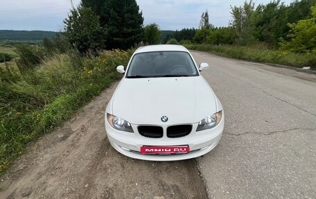 BMW 1 серия, 2010 год, 750 000 рублей, 1 фотография