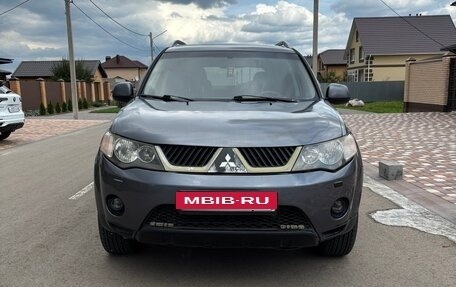 Mitsubishi Outlander III рестайлинг 3, 2008 год, 700 000 рублей, 5 фотография