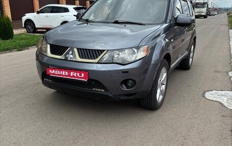 Mitsubishi Outlander III рестайлинг 3, 2008 год, 700 000 рублей, 4 фотография