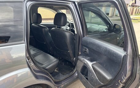 Mitsubishi Outlander III рестайлинг 3, 2008 год, 700 000 рублей, 15 фотография