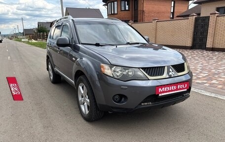 Mitsubishi Outlander III рестайлинг 3, 2008 год, 700 000 рублей, 2 фотография