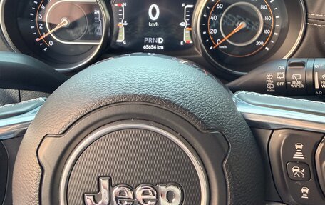 Jeep Wrangler, 2021 год, 4 200 000 рублей, 29 фотография