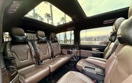 Mercedes-Benz V-Класс, 2019 год, 4 850 000 рублей, 9 фотография