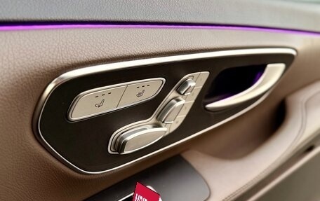 Mercedes-Benz V-Класс, 2019 год, 4 850 000 рублей, 12 фотография