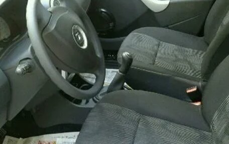 Renault Logan I, 2012 год, 700 000 рублей, 8 фотография