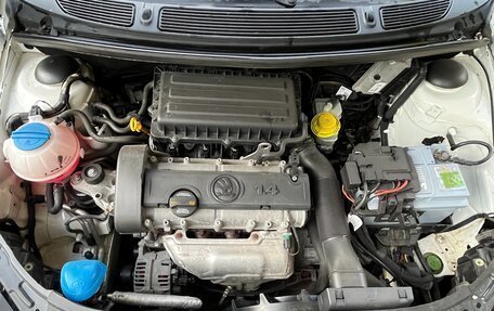 Skoda Fabia II, 2013 год, 750 000 рублей, 6 фотография