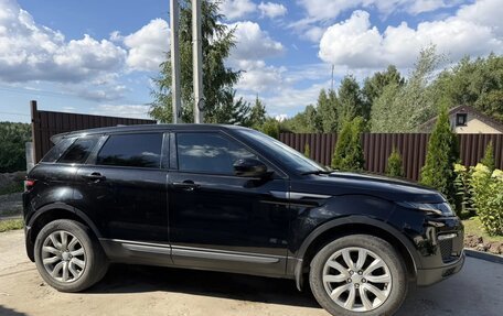 Land Rover Range Rover Evoque I, 2017 год, 2 300 000 рублей, 2 фотография