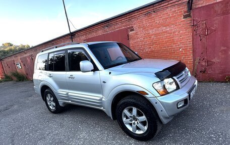 Mitsubishi Pajero III рестайлинг, 2002 год, 690 000 рублей, 2 фотография