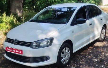 Volkswagen Polo VI (EU Market), 2015 год, 485 000 рублей, 2 фотография