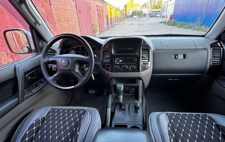 Mitsubishi Pajero III рестайлинг, 2002 год, 690 000 рублей, 23 фотография