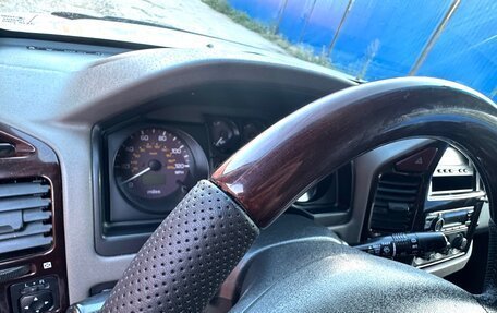 Mitsubishi Pajero III рестайлинг, 2002 год, 690 000 рублей, 25 фотография