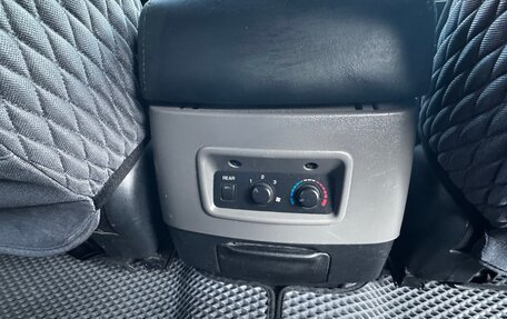 Mitsubishi Pajero III рестайлинг, 2002 год, 690 000 рублей, 39 фотография