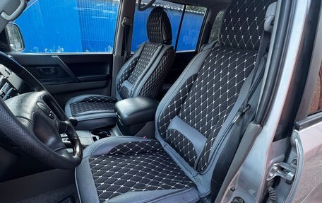 Mitsubishi Pajero III рестайлинг, 2002 год, 690 000 рублей, 32 фотография