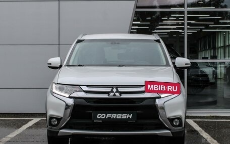 Mitsubishi Outlander III рестайлинг 3, 2017 год, 1 760 000 рублей, 3 фотография