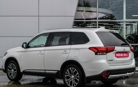 Mitsubishi Outlander III рестайлинг 3, 2017 год, 1 760 000 рублей, 2 фотография