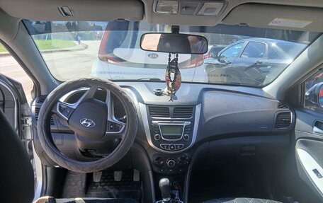 Hyundai Solaris II рестайлинг, 2014 год, 750 000 рублей, 3 фотография