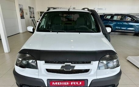 Chevrolet Niva I рестайлинг, 2017 год, 859 900 рублей, 5 фотография