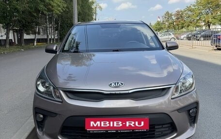 KIA Rio IV, 2018 год, 1 400 000 рублей, 2 фотография