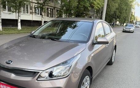 KIA Rio IV, 2018 год, 1 400 000 рублей, 3 фотография