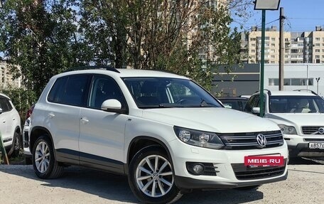 Volkswagen Tiguan I, 2016 год, 909 000 рублей, 3 фотография