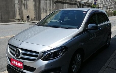 Mercedes-Benz B-Класс, 2016 год, 950 000 рублей, 3 фотография