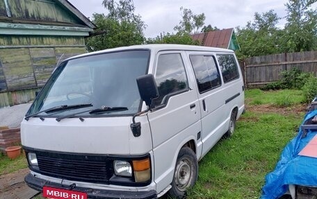 Toyota HiAce H50 H60 H70, 1988 год, 280 000 рублей, 2 фотография