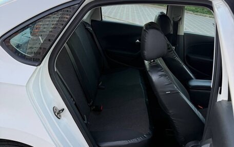 Volkswagen Polo VI (EU Market), 2011 год, 670 000 рублей, 4 фотография