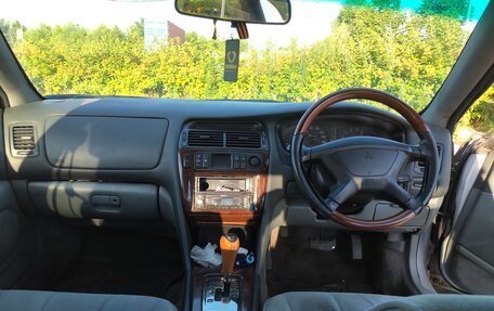 Mitsubishi Diamante II, 2003 год, 230 000 рублей, 11 фотография