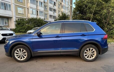 Volkswagen Tiguan II, 2018 год, 2 380 000 рублей, 3 фотография