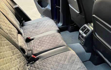 Volkswagen Tiguan II, 2018 год, 2 380 000 рублей, 8 фотография