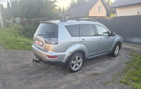 Mitsubishi Outlander III рестайлинг 3, 2011 год, 900 000 рублей, 6 фотография