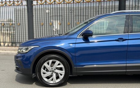 Volkswagen Tiguan II, 2021 год, 3 090 000 рублей, 3 фотография