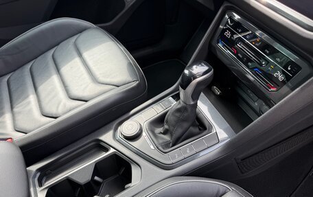 Volkswagen Tiguan II, 2021 год, 3 090 000 рублей, 11 фотография