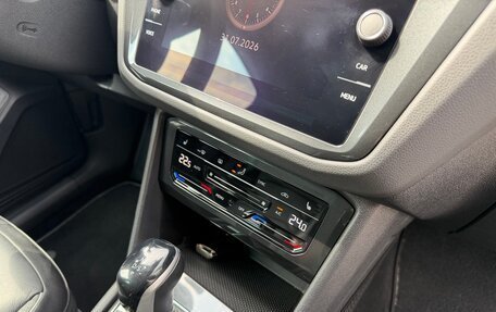 Volkswagen Tiguan II, 2021 год, 3 090 000 рублей, 12 фотография