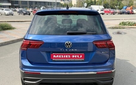 Volkswagen Tiguan II, 2021 год, 3 090 000 рублей, 6 фотография