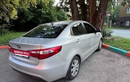 KIA Rio III рестайлинг, 2014 год, 850 000 рублей, 2 фотография