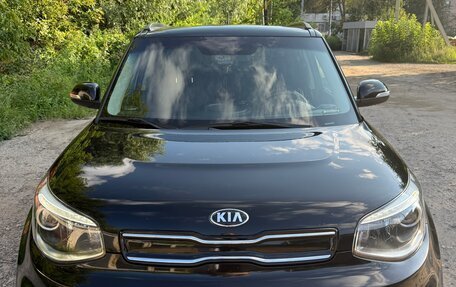 KIA Soul II рестайлинг, 2017 год, 1 630 000 рублей, 24 фотография