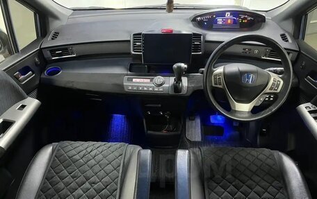 Honda Freed I, 2012 год, 1 230 000 рублей, 7 фотография