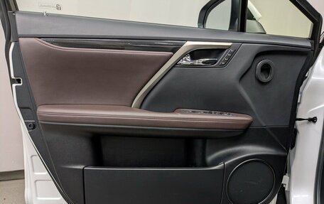 Lexus RX IV рестайлинг, 2021 год, 6 149 000 рублей, 13 фотография