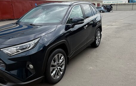 Toyota RAV4, 2019 год, 3 500 000 рублей, 4 фотография