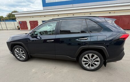 Toyota RAV4, 2019 год, 3 500 000 рублей, 3 фотография