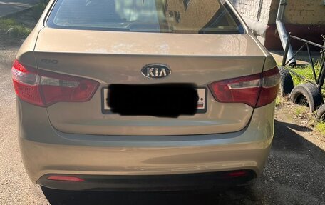 KIA Rio III рестайлинг, 2013 год, 820 000 рублей, 3 фотография