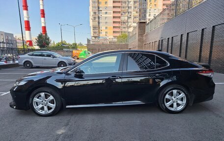 Toyota Camry, 2018 год, 2 250 000 рублей, 9 фотография