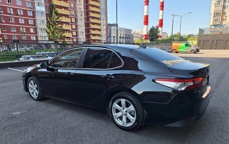 Toyota Camry, 2018 год, 2 250 000 рублей, 7 фотография